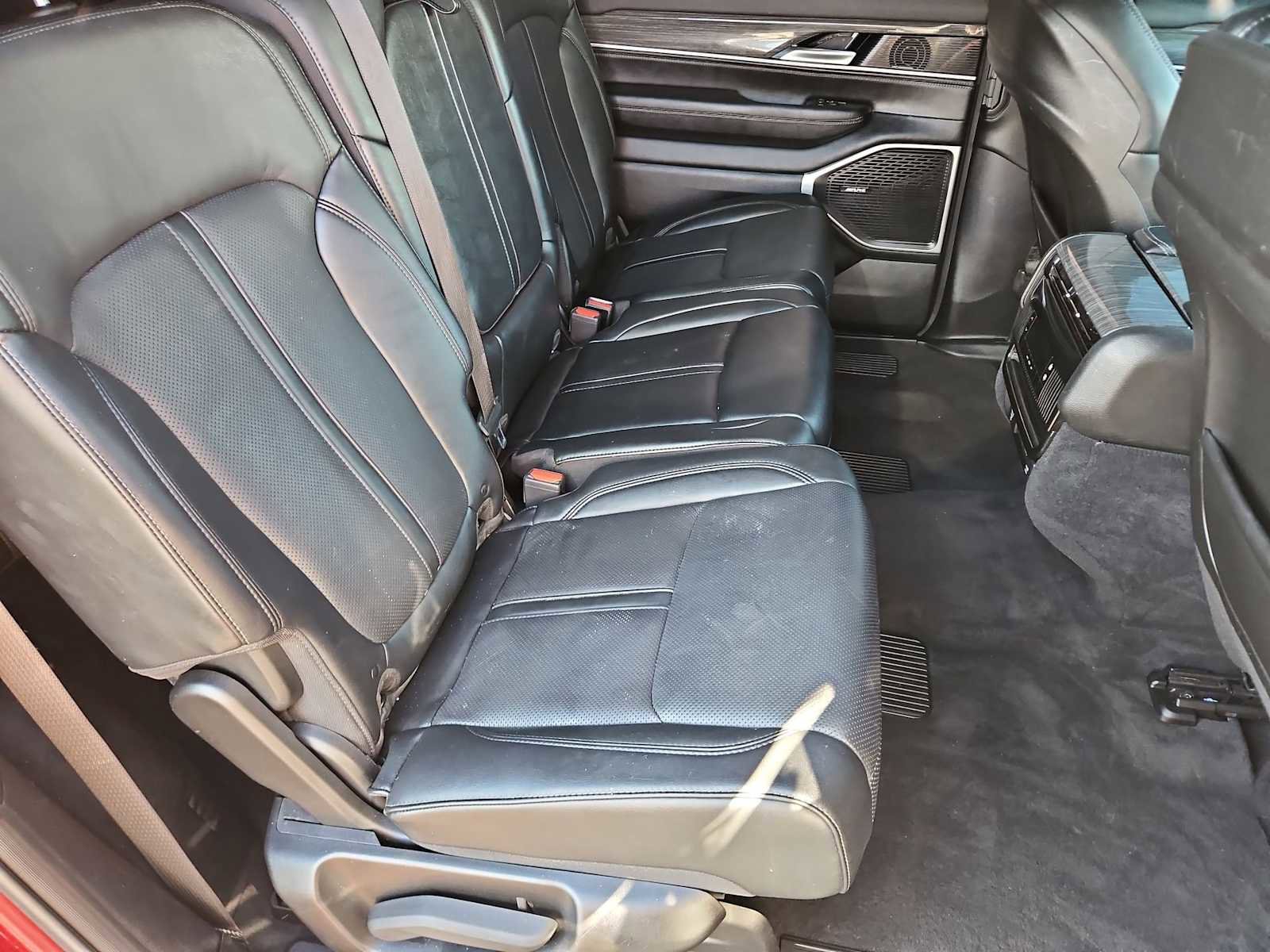 Used 2022 Jeep Wagoneer Series II image 36