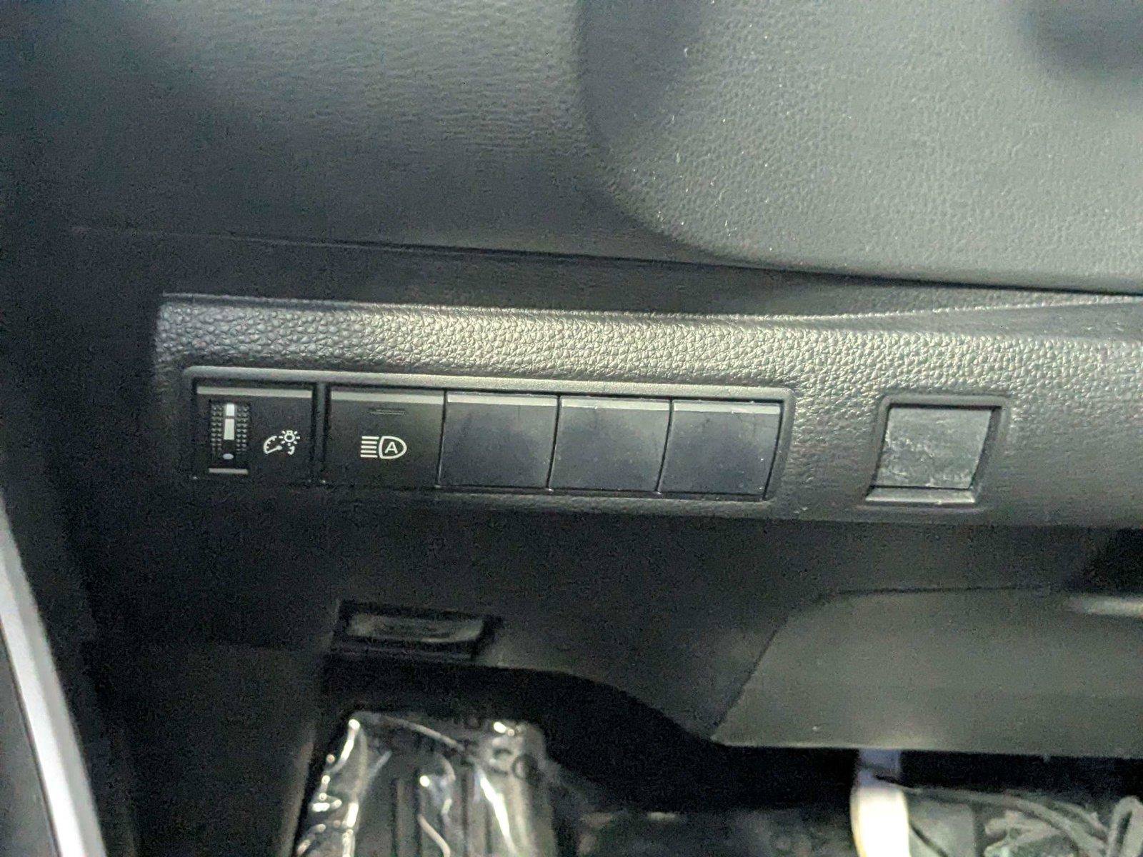 Used 2021 Toyota Corolla SE FWD image 15