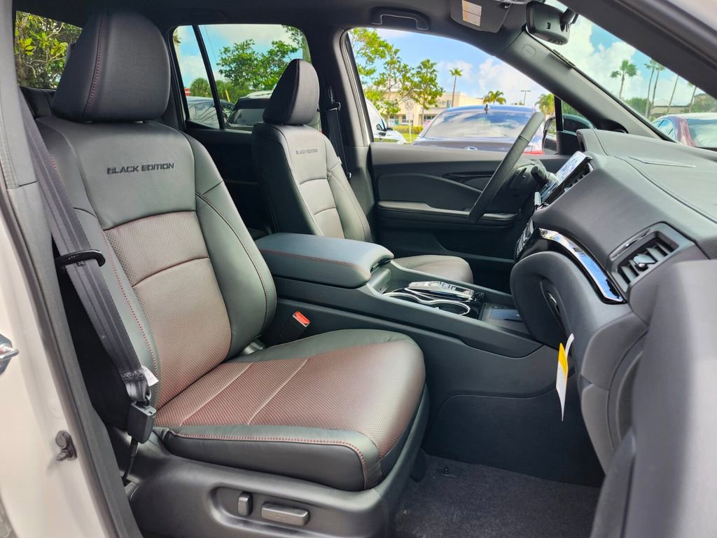 New 2026 Honda Ridgeline Black Edition image 16