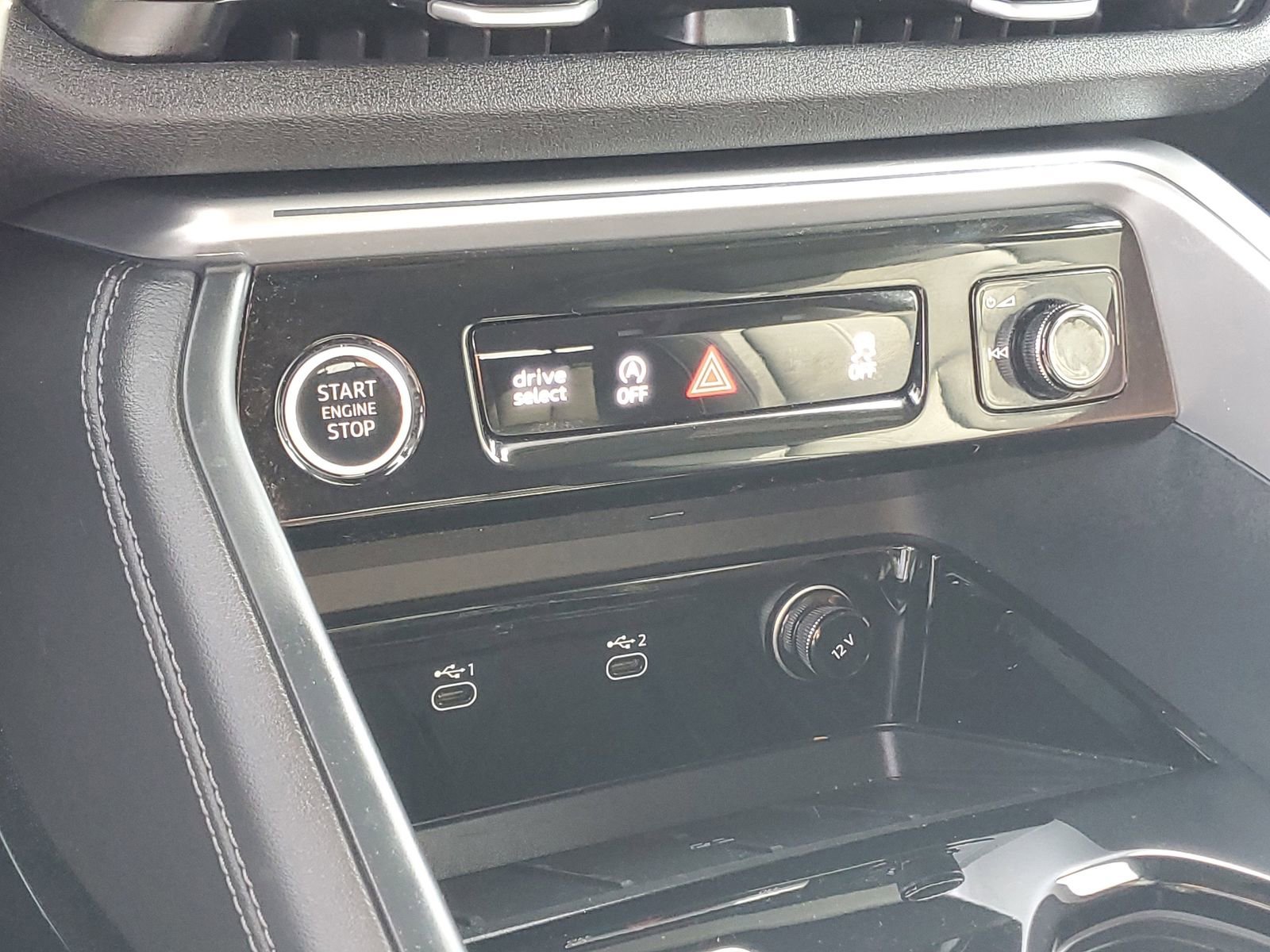 Used 2025 Audi Q5 Premium Plus w/ Premium Plus image 30