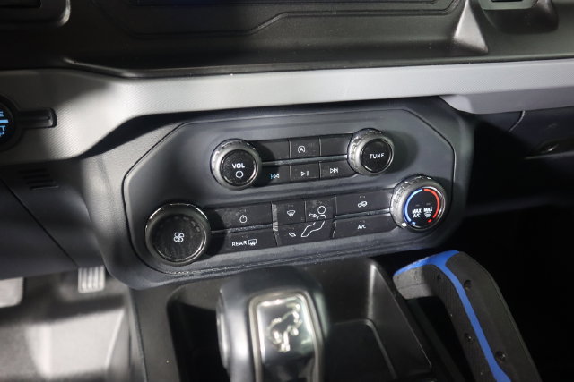 Certified 2022 Ford Bronco Black Diamond AWD/4WD image 39