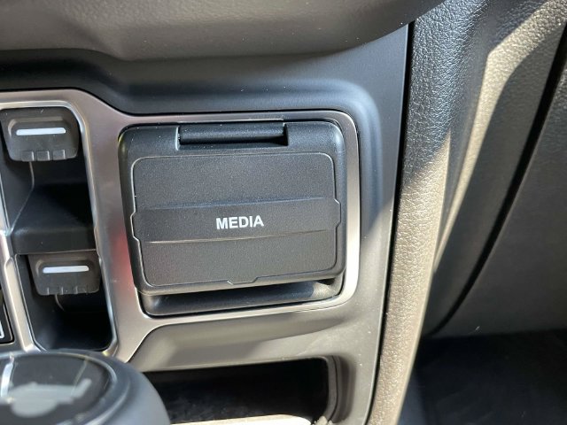 New 2027 Jeep Wrangler Unlimited Sahara AWD/4WD image 33