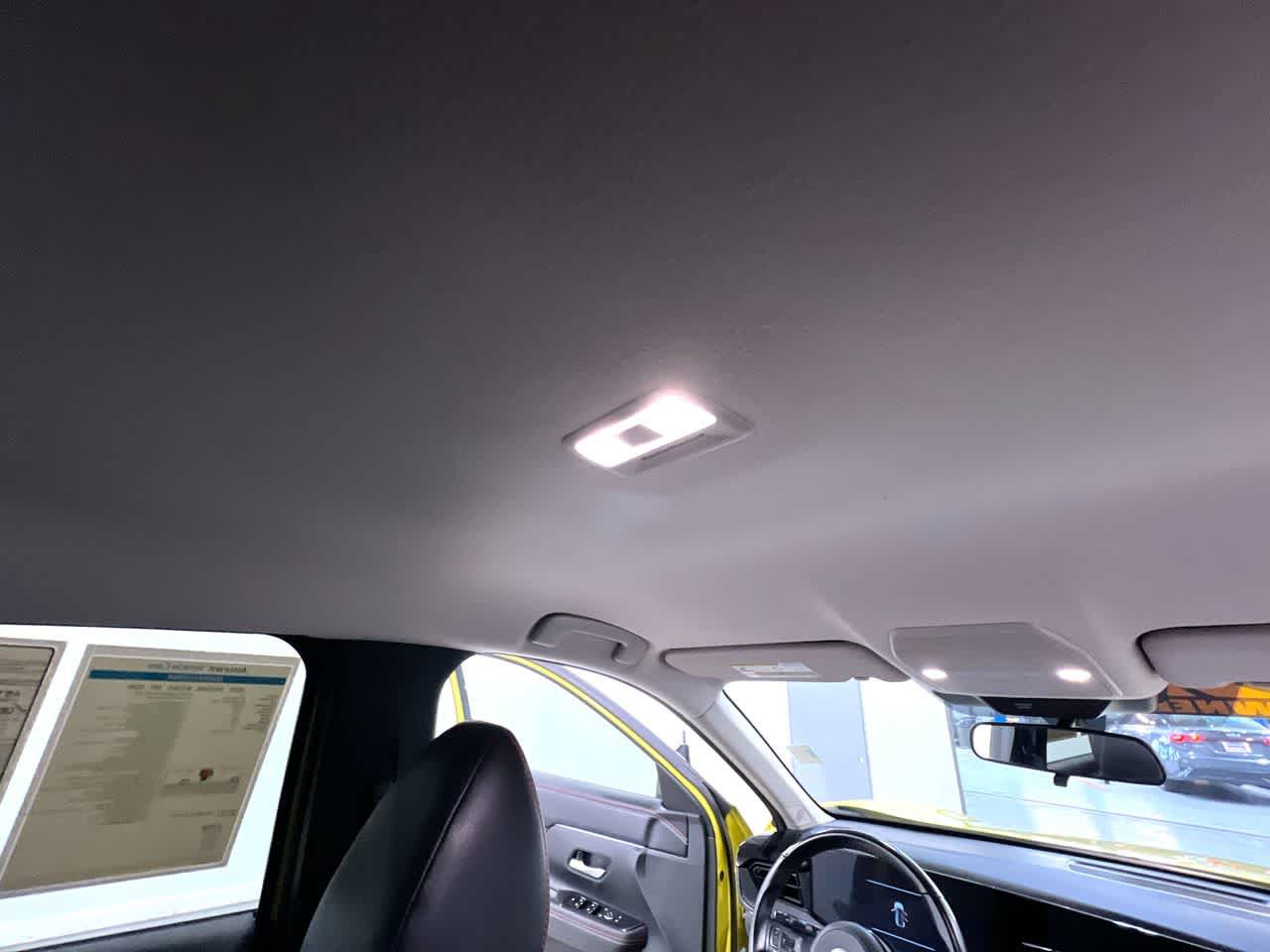 Used 2025 Nissan Kicks SR FWD image 38