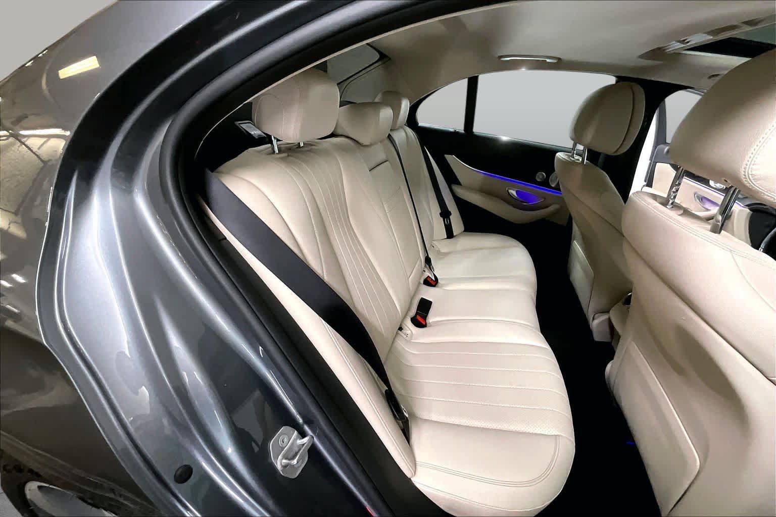 Certified 2017 Mercedes-Benz E 300 4MATIC image 20