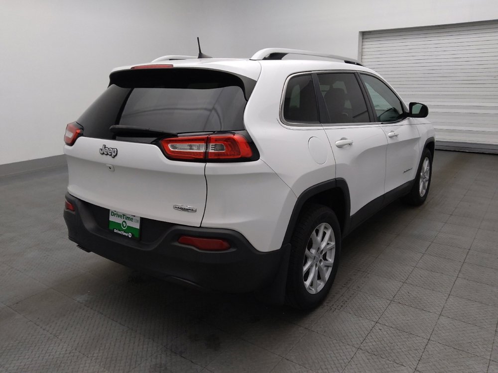 Used 2018 Jeep Cherokee Latitude Plus image 9