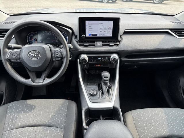 Used 2024 Toyota RAV4 XLE image 28