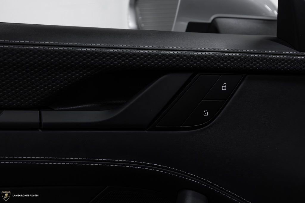 Used 2022 Porsche 911 GT3 RWD image 17