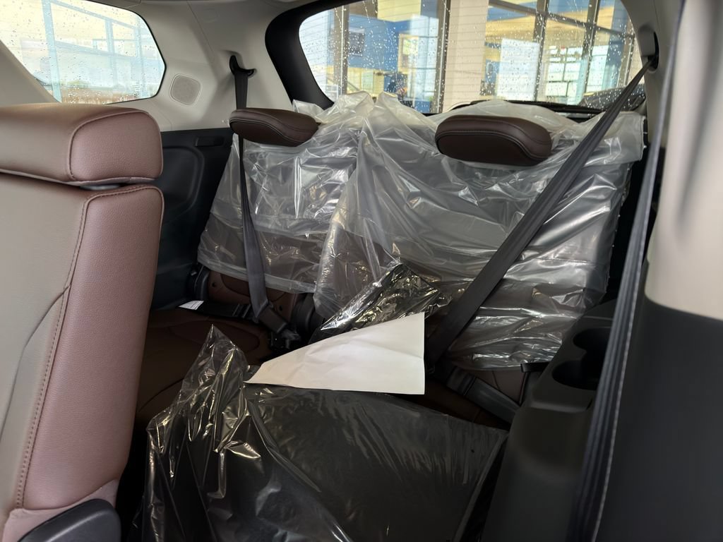 Used 2026 Honda Pilot Elite image 21