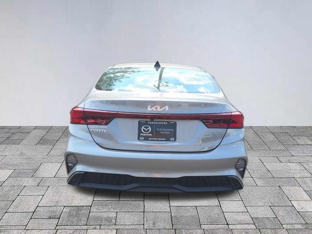Used 2024 Kia Forte LXS FWD image 6