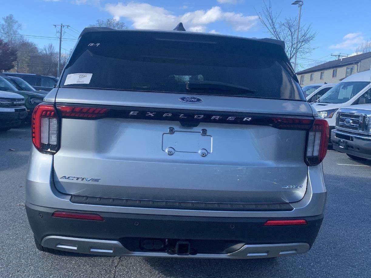 New 2025 Ford Explorer Active w/ Active Comfort Package image 6