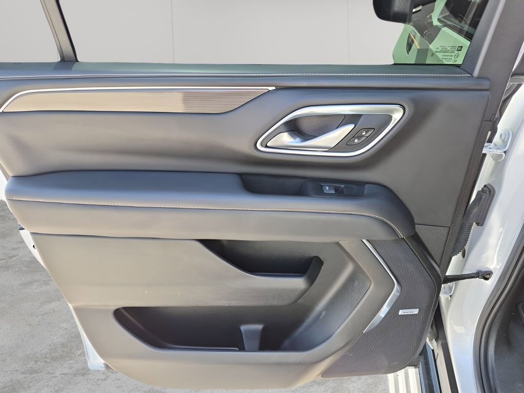 Used 2022 GMC Yukon XL AT4 w/ Max Trailering Package image 17