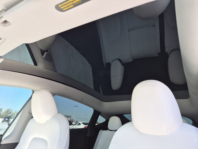 Used 2024 Tesla Model Y Long Range image 18