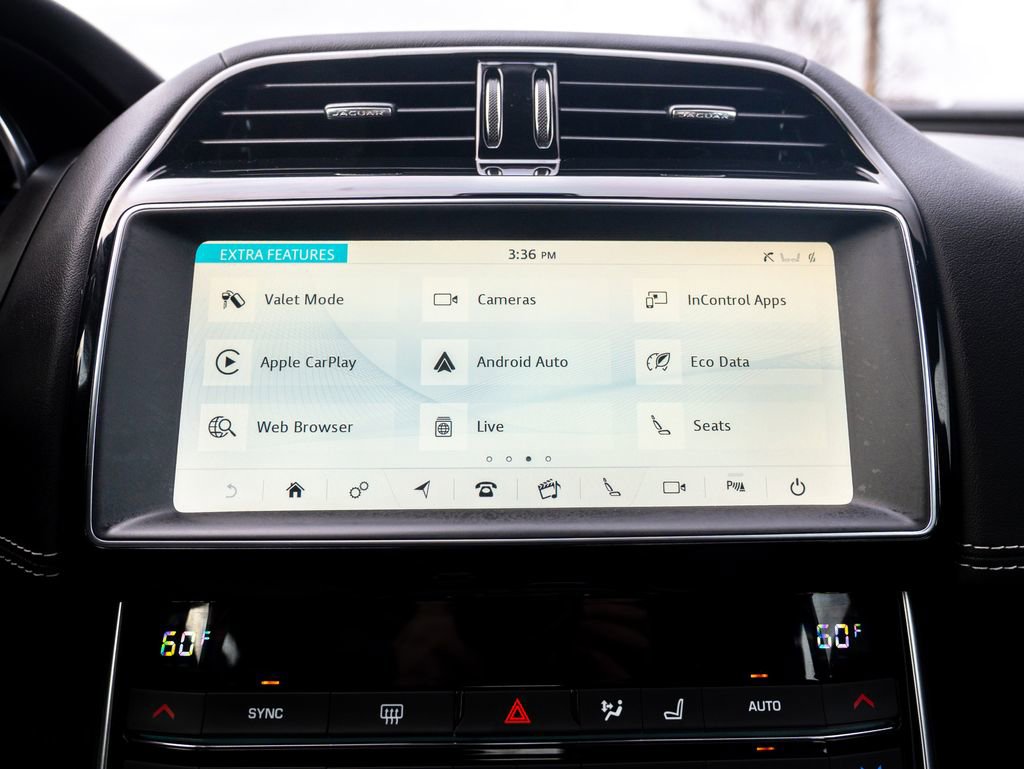 Used 2019 Jaguar XE R-Sport image 23