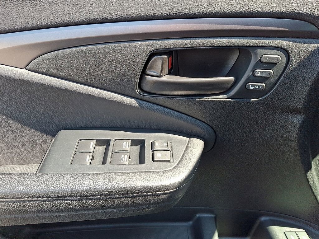 Used 2023 Honda Passport EX-L image 13