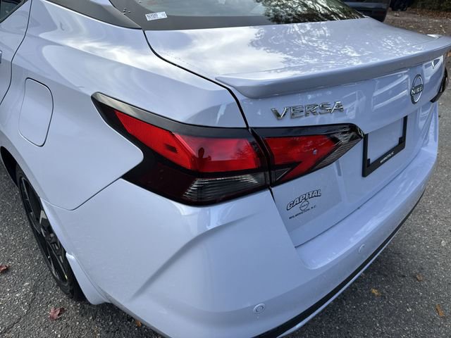 New 2025 Nissan Versa SR w/ Trunk Package FWD image 32