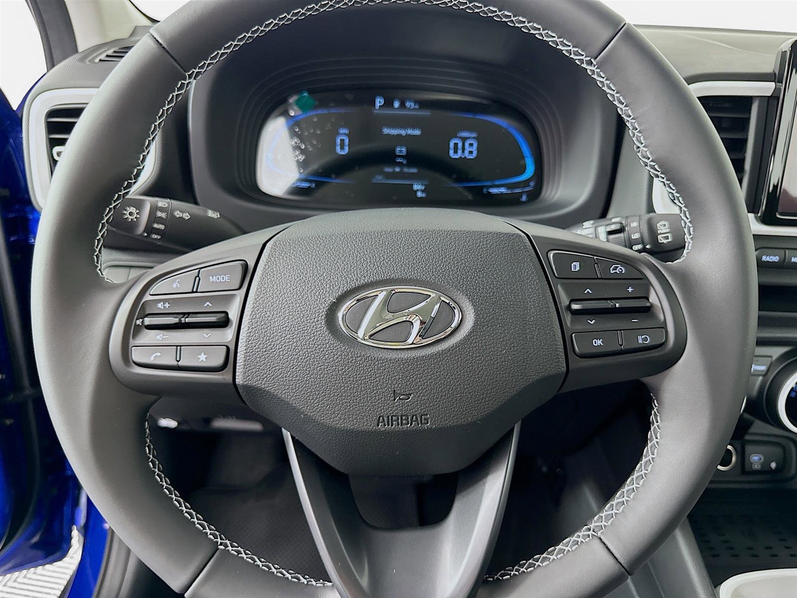 New 2025 Hyundai Venue Limited image 12