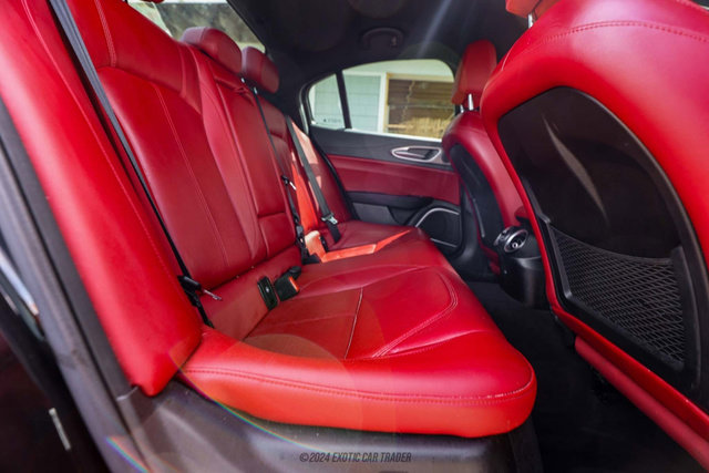 Used 2020 Alfa Romeo Giulia w/ Quick Order Package 22K Sport image 28