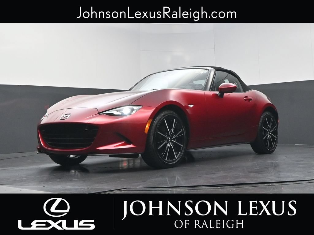 Used 2024 MAZDA MX-5 Miata Grand Touring RWD image 15