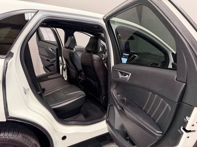 Used 2022 Ford Edge ST w/ Equipment Group 401A AWD/4WD image 27