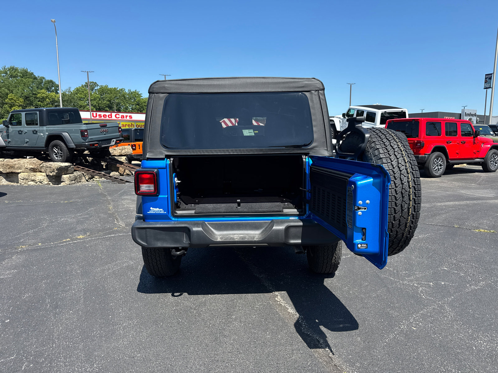 New 2025 Jeep Wrangler Sport S image 19