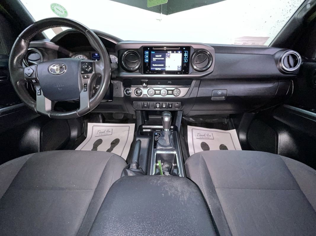 Used 2019 Toyota Tacoma TRD Sport image 18