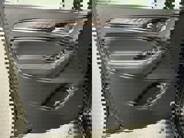 Certified 2024 Buick Enclave Avenir w/ Avenir Technology Package image 23