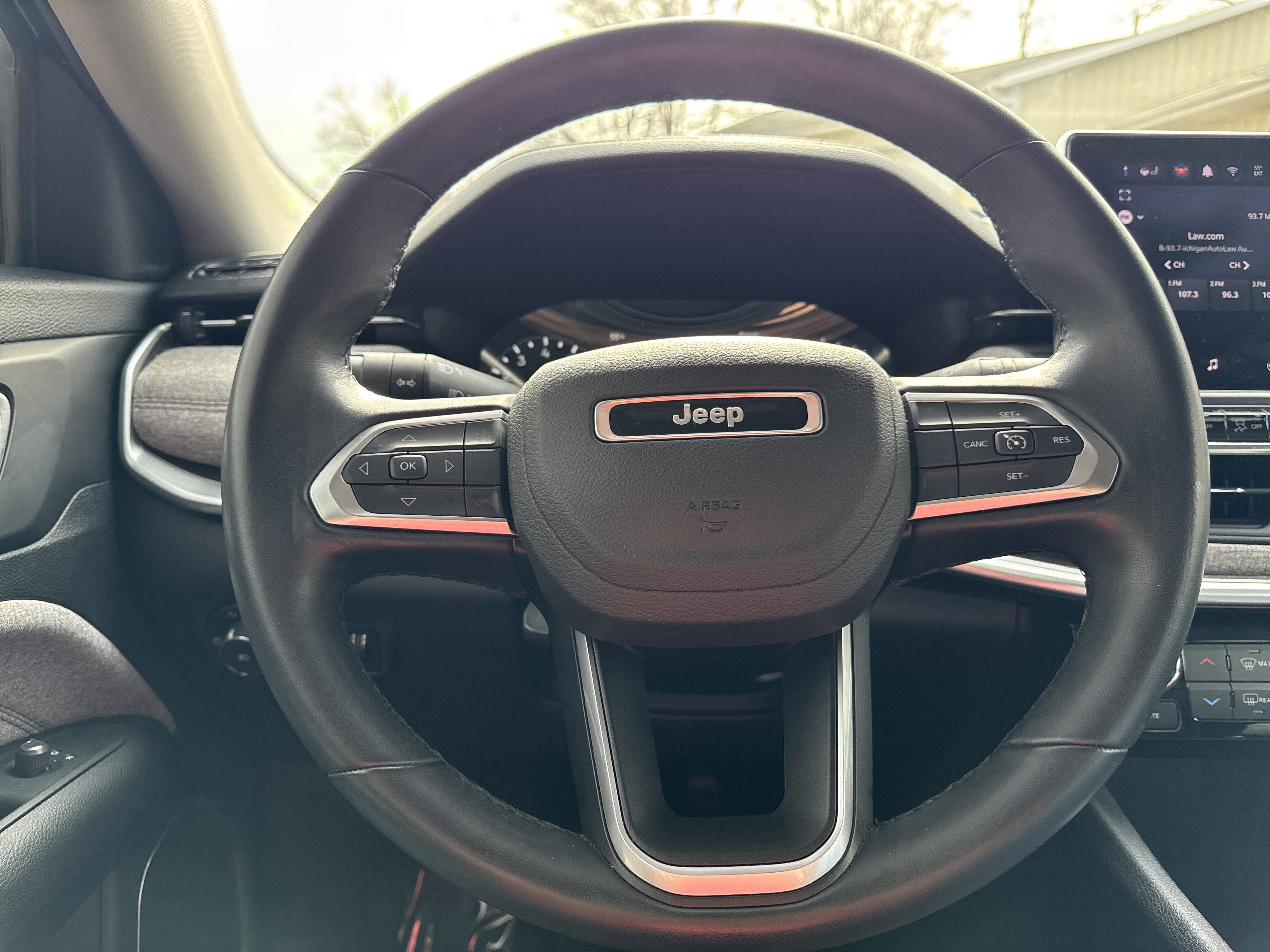 Used 2022 Jeep Compass Latitude image 27