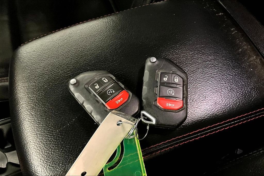 Used 2020 Jeep Gladiator Rubicon AWD/4WD image 34