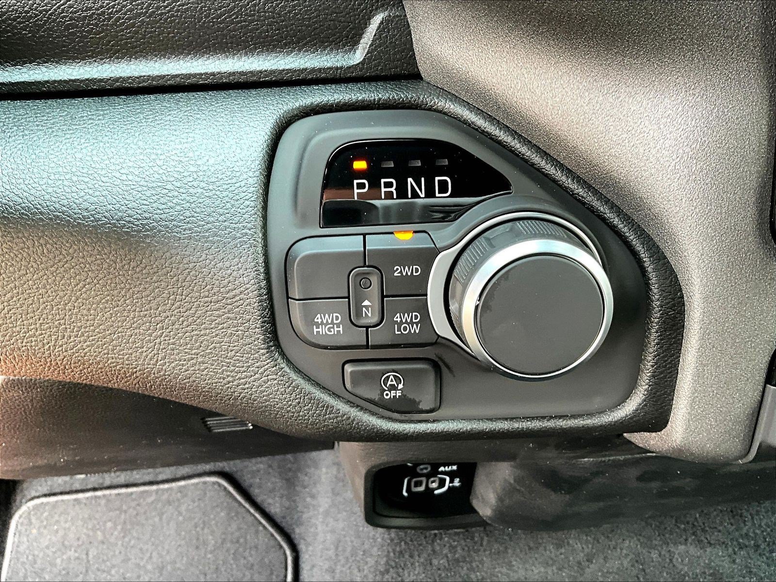 New 2026 RAM 1500 Express AWD/4WD image 26