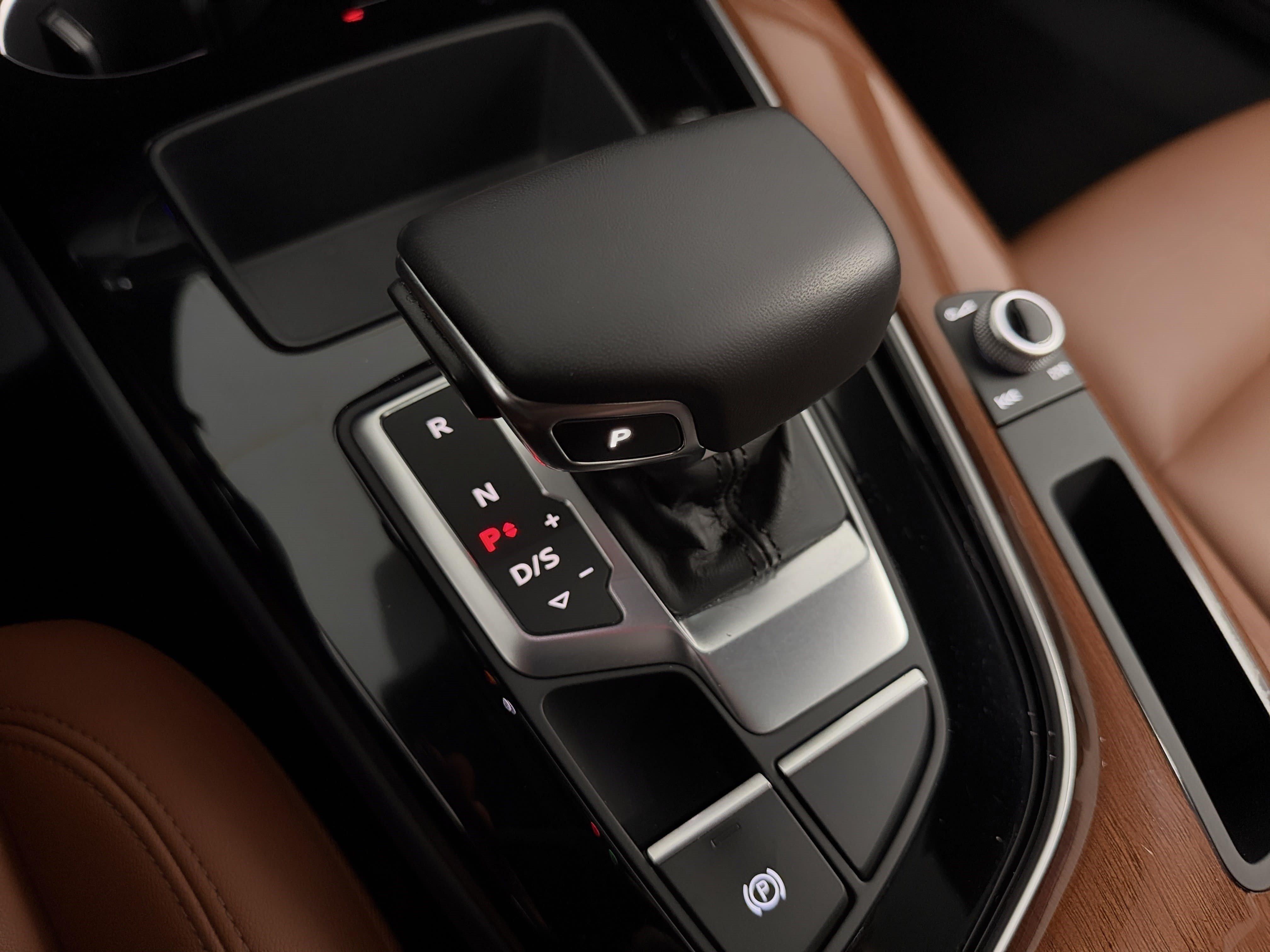 Certified 2023 Audi A4 2.0T Premium w/ Convenience Package AWD/4WD image 25