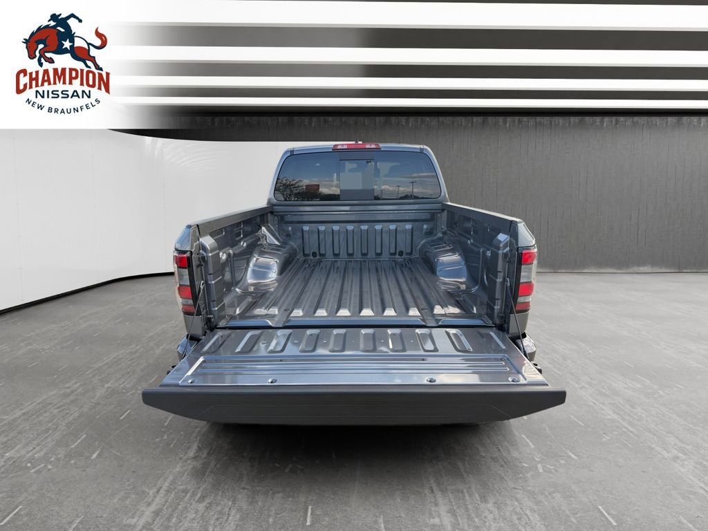 Used 2025 Nissan Frontier SV RWD image 18