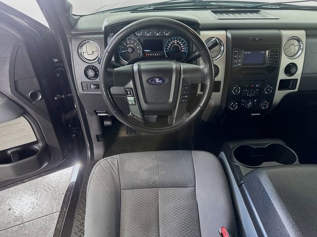 Used 2014 Ford F150 XLT w/ XLT Chrome Package image 4