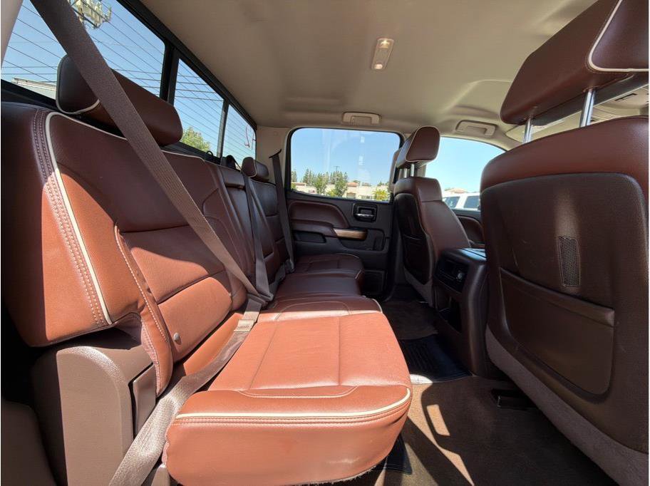 Used 2015 Chevrolet Silverado 2500 High Country w/ Duramax Plus Package image 11