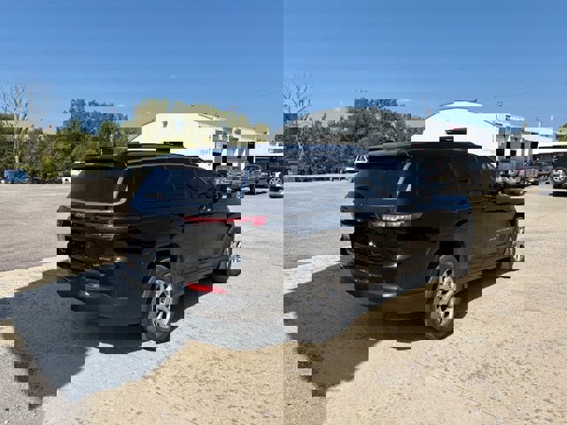 Used 2021 Jeep Grand Cherokee L Limited image 4