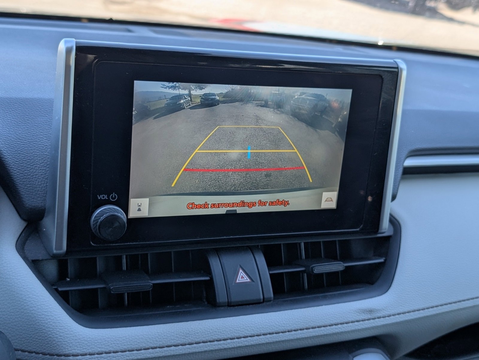 Used 2023 Toyota RAV4 XLE image 9