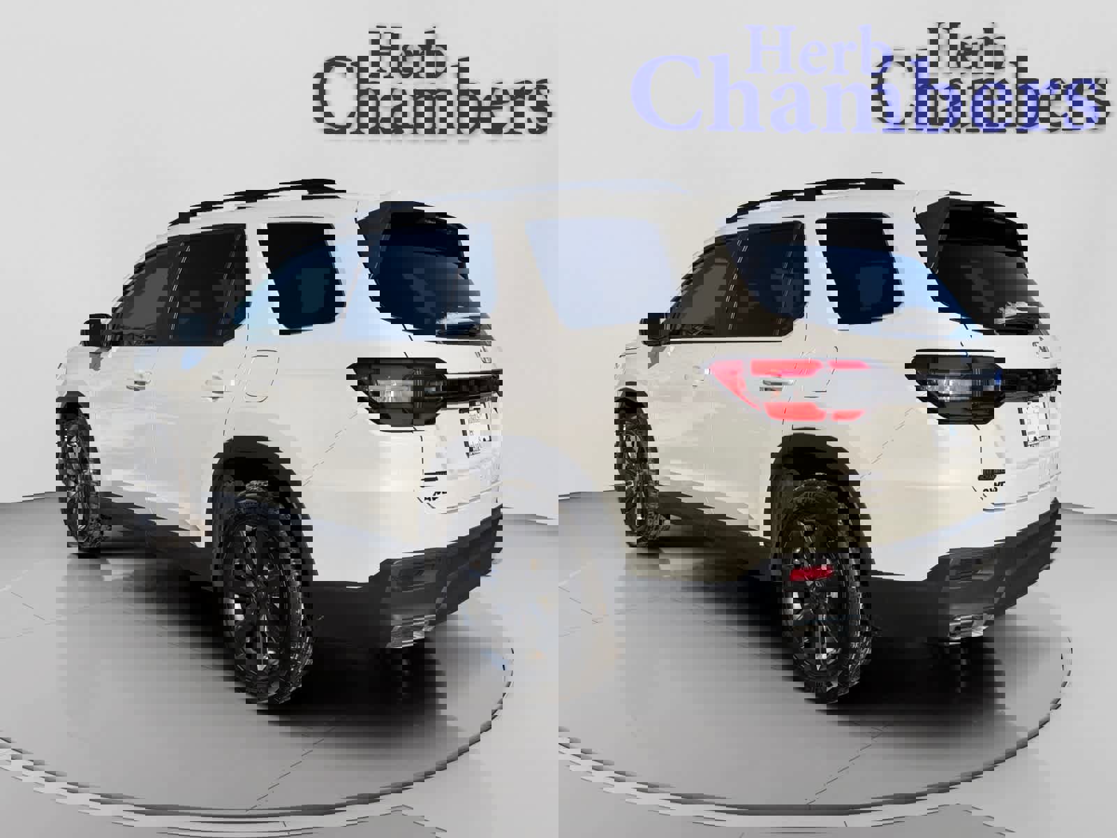 Used 2025 Honda Pilot Sport image 3