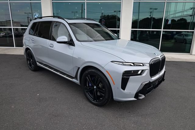 Used 2024 BMW X7 xDrive40i w/ Executive Package AWD/4WD image 6