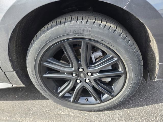 Used 2024 Ford Edge ST-Line w/ Class II Trailer Tow Package image 45