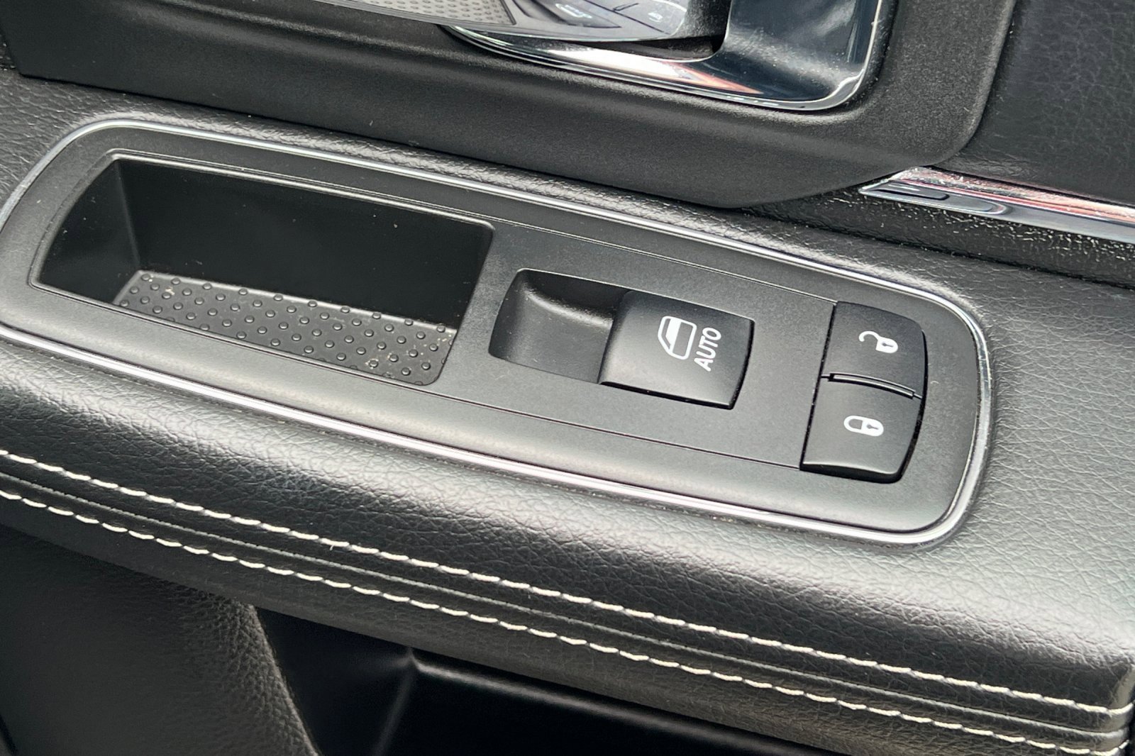 Used 2017 RAM 3500 Laramie image 20