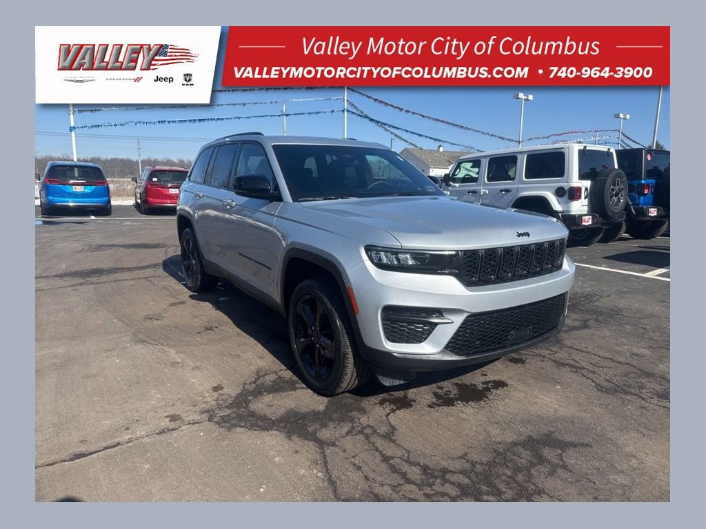 Used 2024 Jeep Grand Cherokee Altitude