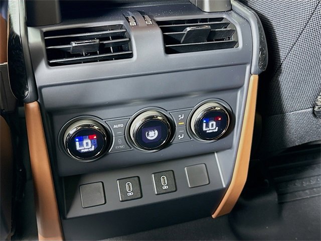 New 2026 Land Rover Defender 110 OCTA image 27