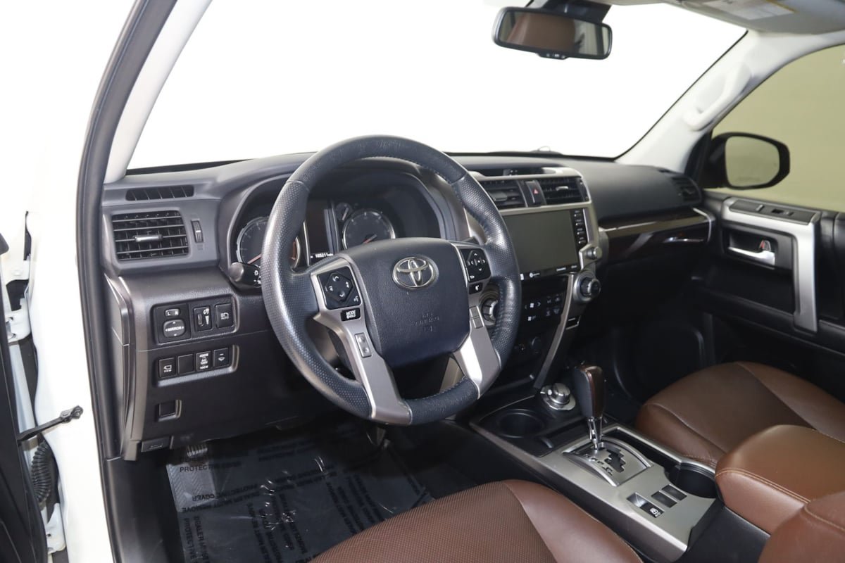 Used 2023 Toyota 4Runner Limited AWD/4WD image 24