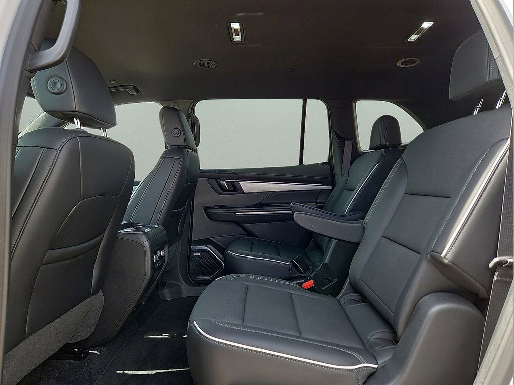 Used 2025 Buick Enclave Preferred image 15