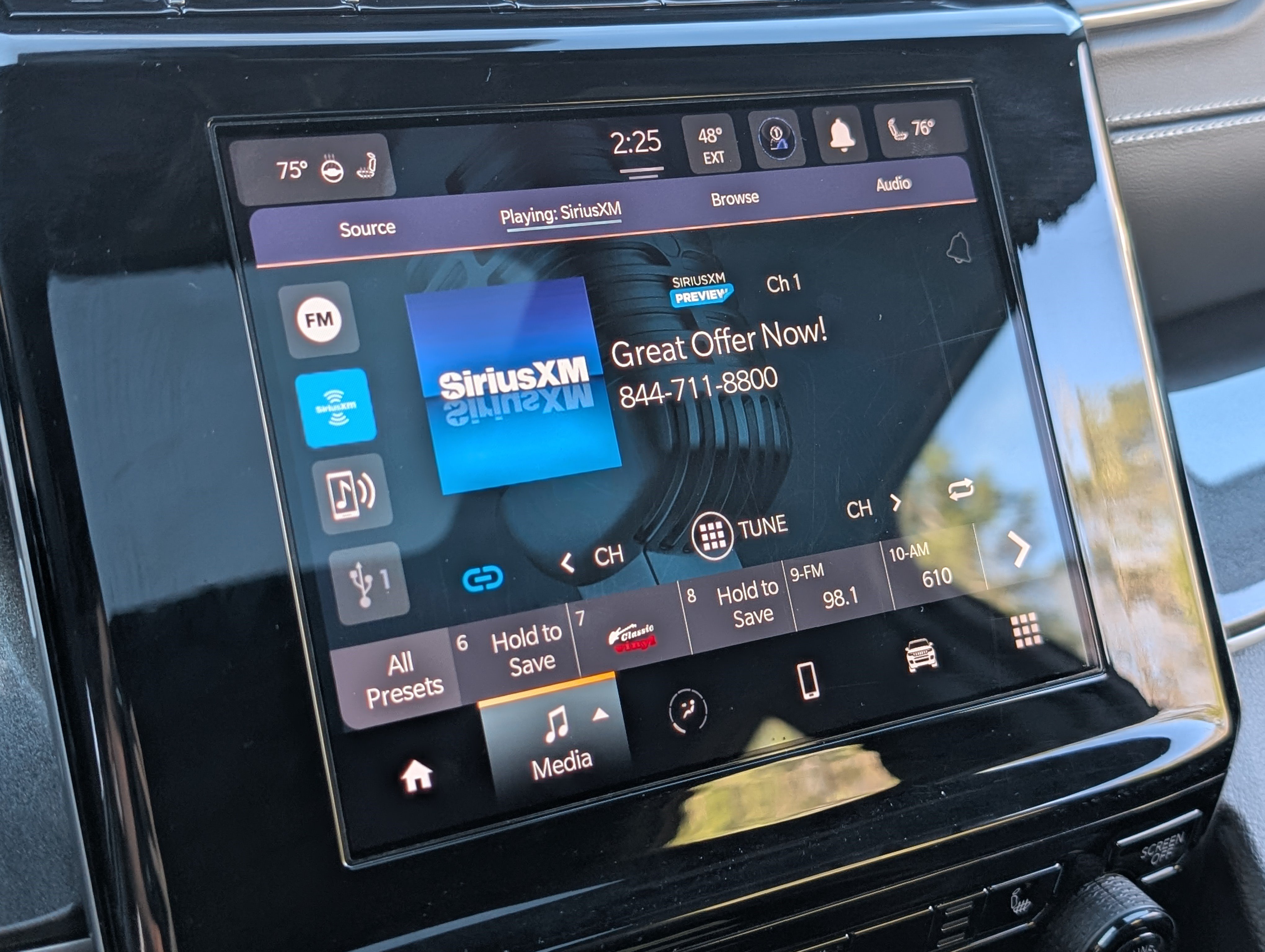 Used 2023 Jeep Grand Cherokee Altitude RWD image 27