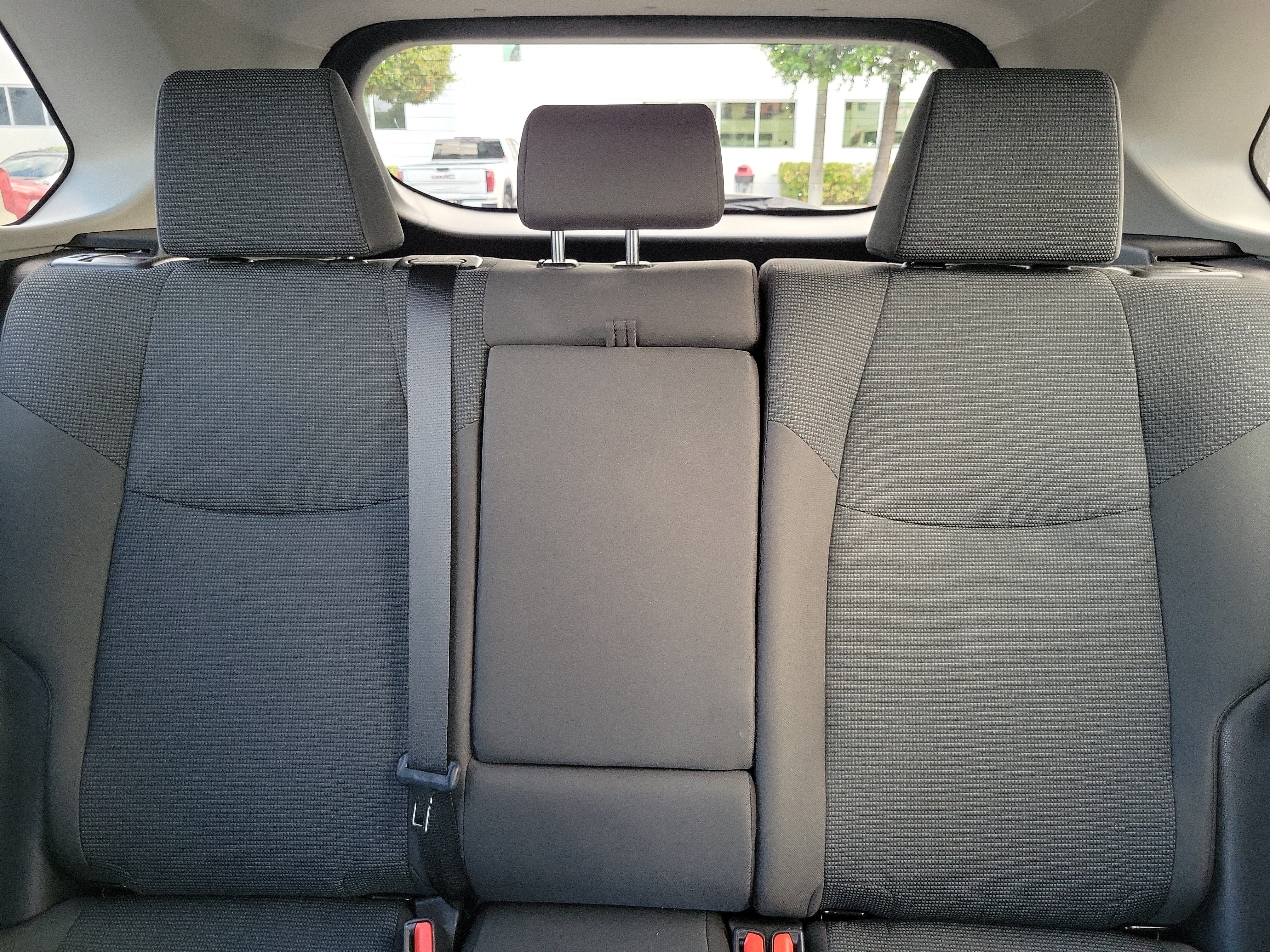 Used 2024 Toyota RAV4 LE FWD image 21