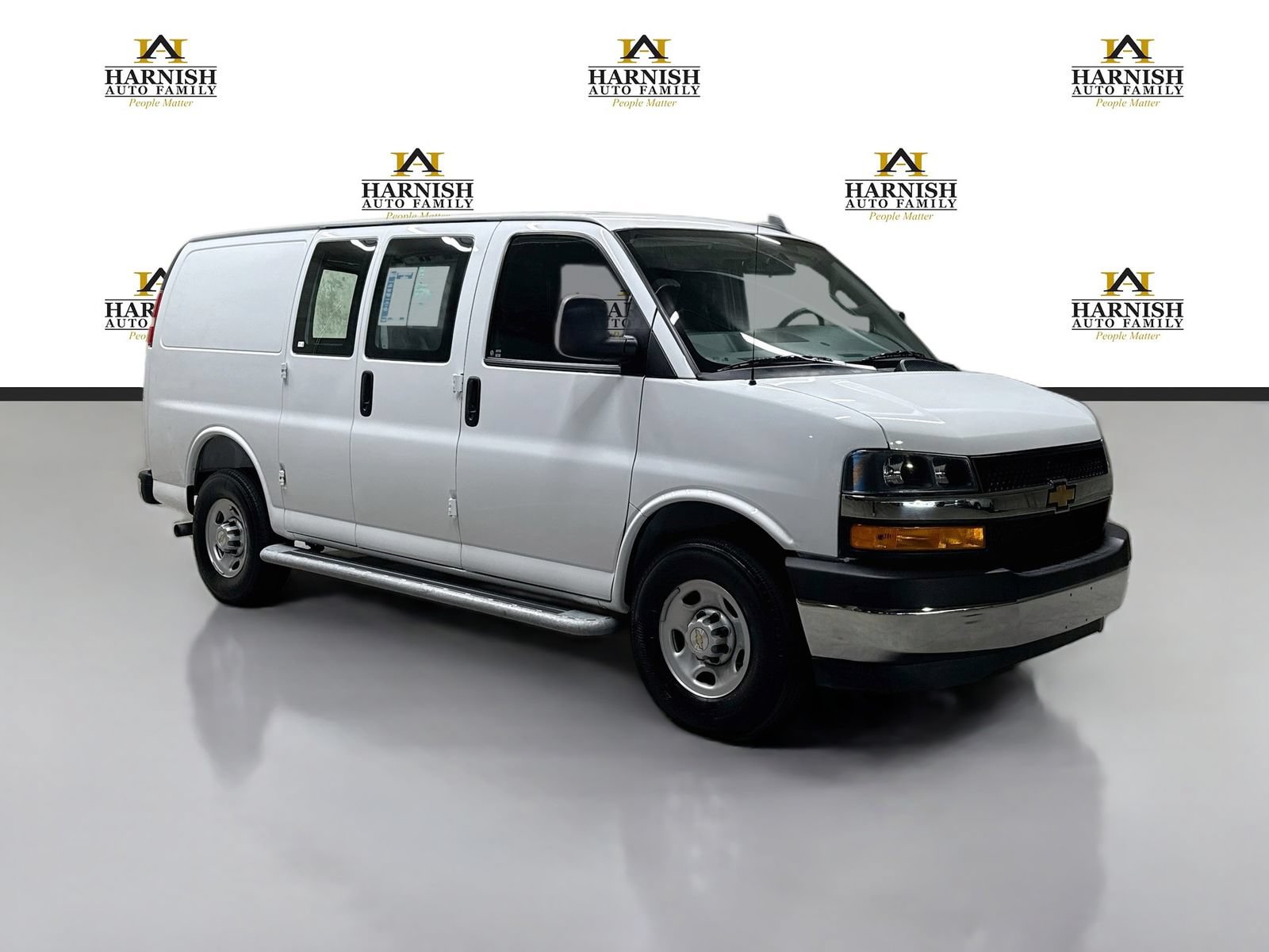 Used 2025 Chevrolet Express 2500 w/ Driver Convenience Package RWD image 3