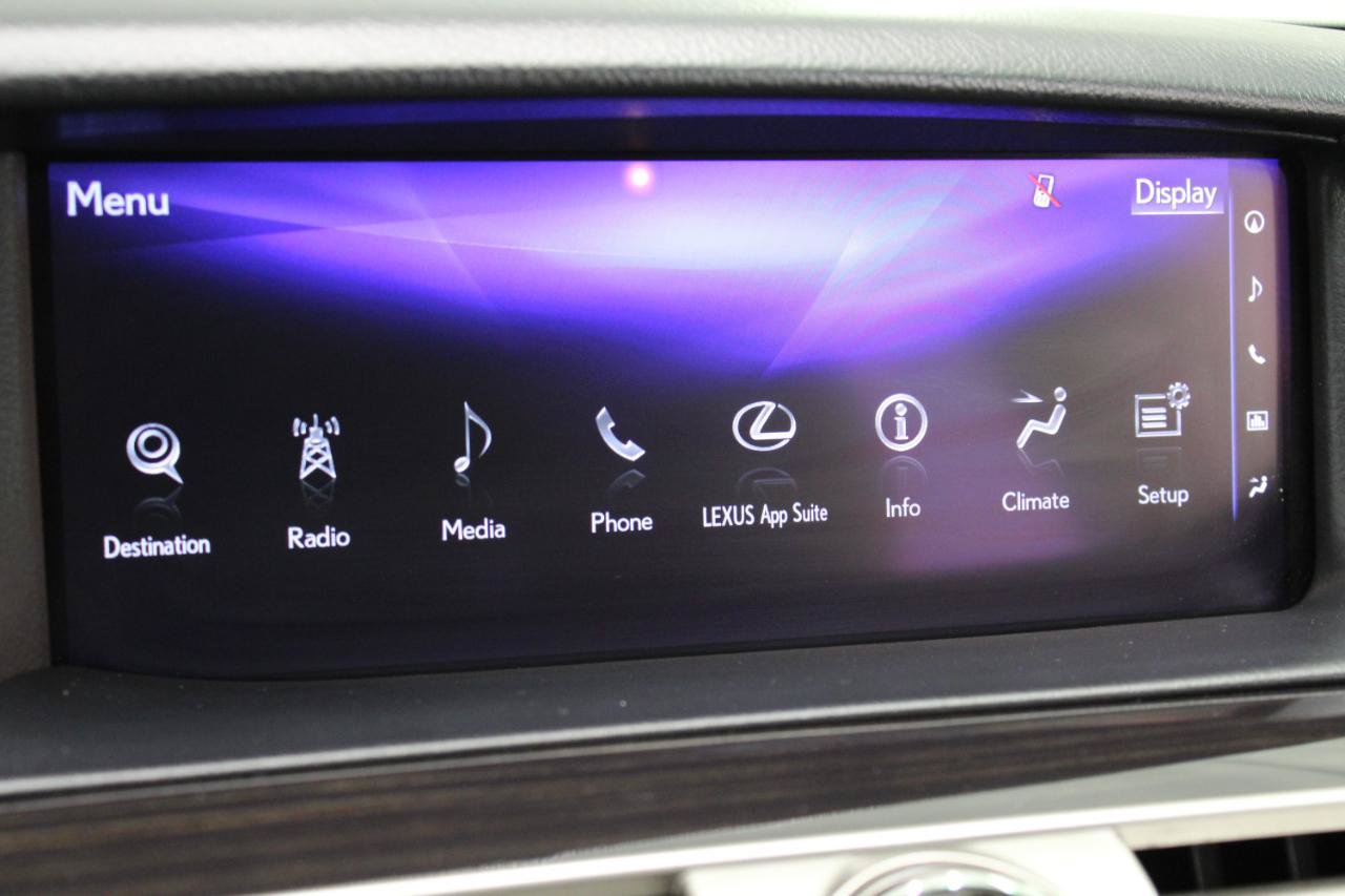 Used 2016 Lexus LS 460 w/ Comfort Package RWD image 59