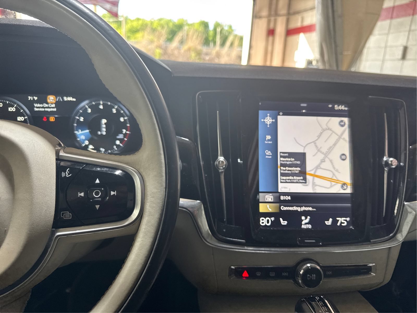 Used 2018 Volvo S90 T6 Momentum w/ Convenience Package AWD/4WD image 24