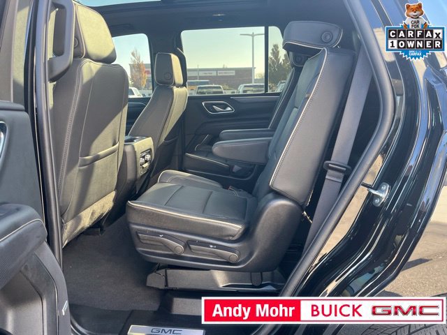 Used 2024 GMC Yukon SLT w/ SLT Premium Package AWD/4WD image 40