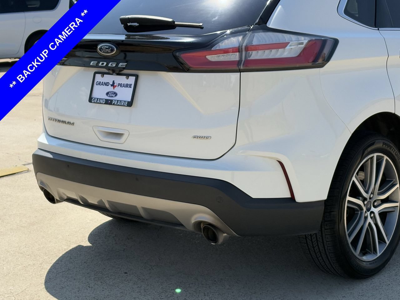 Used 2022 Ford Edge Titanium AWD/4WD image 9